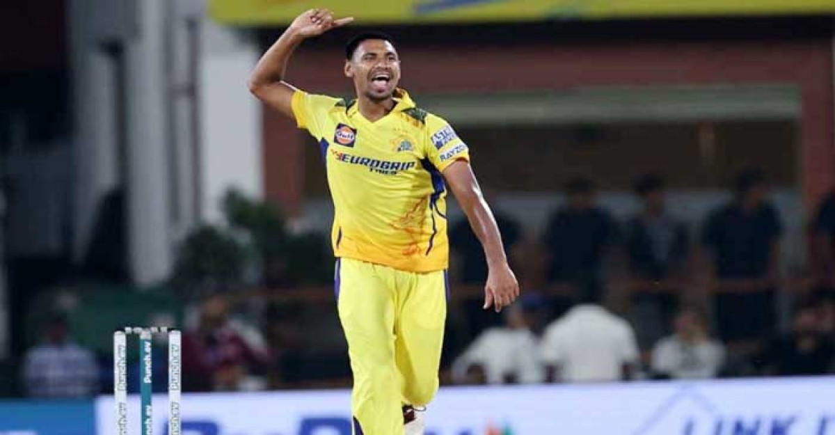 টস হেরে ব্যাটিংয়ে চেন্নাই, একাদশে মোস্তাফিজ