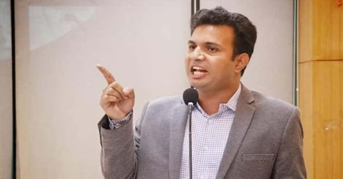 বুয়েট কি পাকিস্তান যে ভিসা-পাসপোর্ট নিয়ে ঢুকতে হবে: ছাত্রলীগ সভাপতি