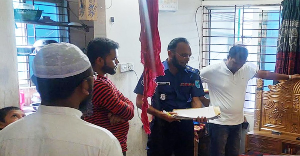 ফ্ল্যাট থেকে স্বামী-স্ত্রীর মরদেহ উদ্ধার, পাশে ছিল চিরকুট