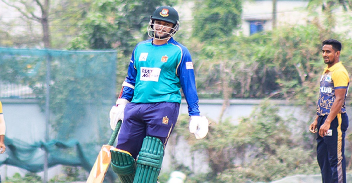 ৫৮ মাস পর ঝড়ো সেঞ্চুরি হাঁকালেন সাকিব