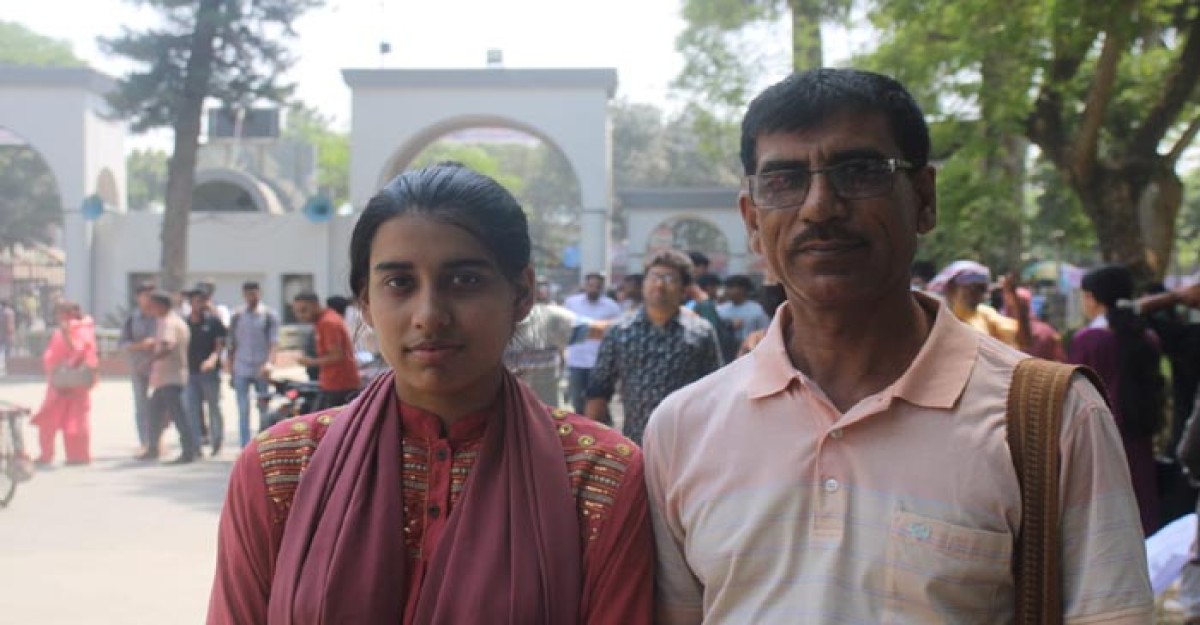 বাবার স্বপ্ন মেয়ে পড়বে ইবির আইন বিভাগে