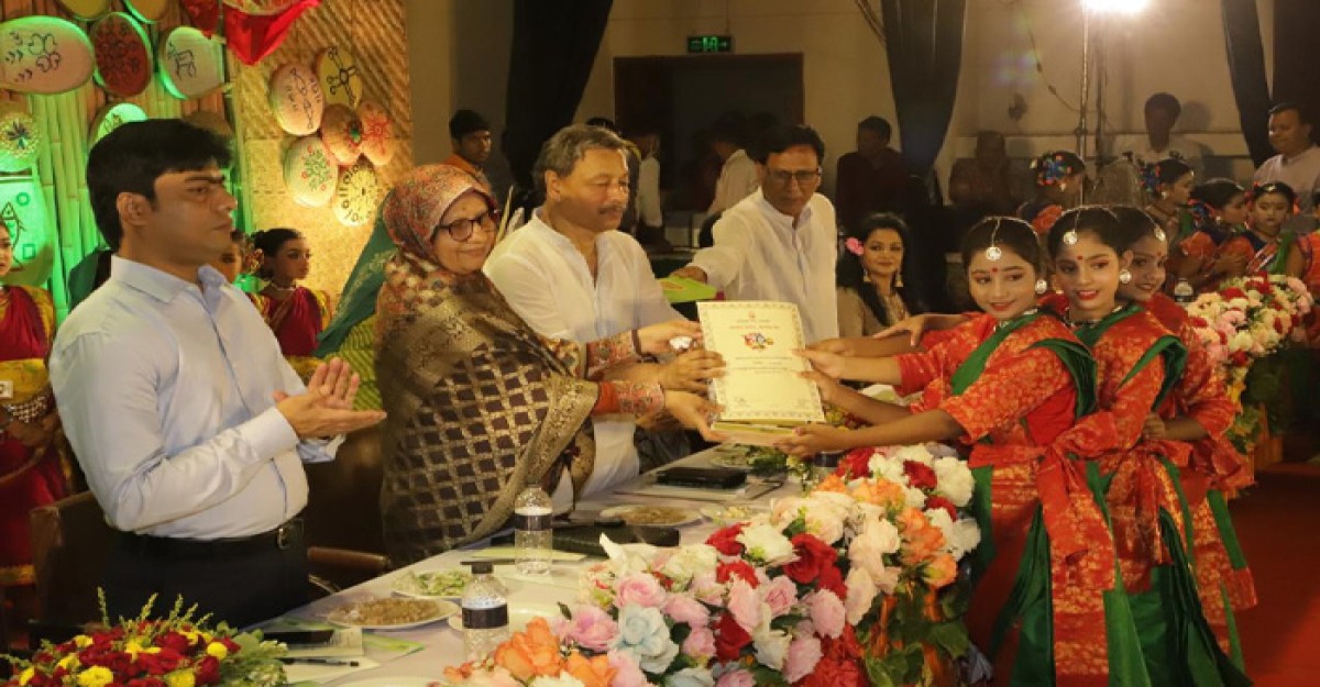 কুড়িগ্রামে বাংলার বৈশাখ-বাংলার নাচ প্রতিযোগিতার পুরস্কার প্রদান