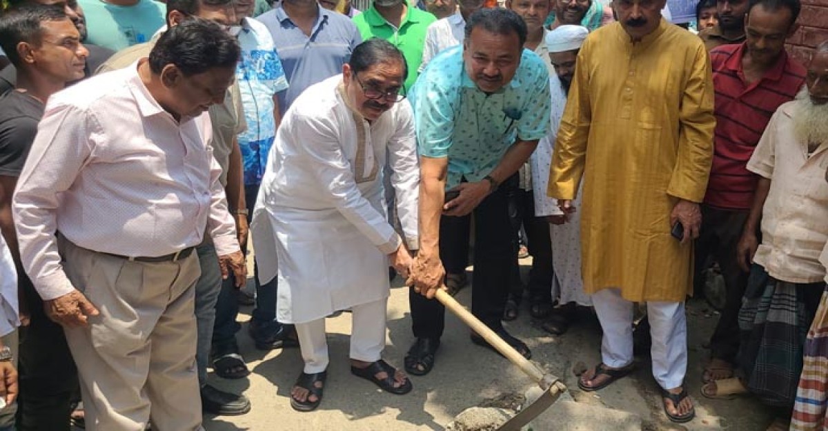 দর্শনায় বিভিন্ন উন্নয়ন মুলক কাজের উদ্ধোধন করলেন এমপি টগর