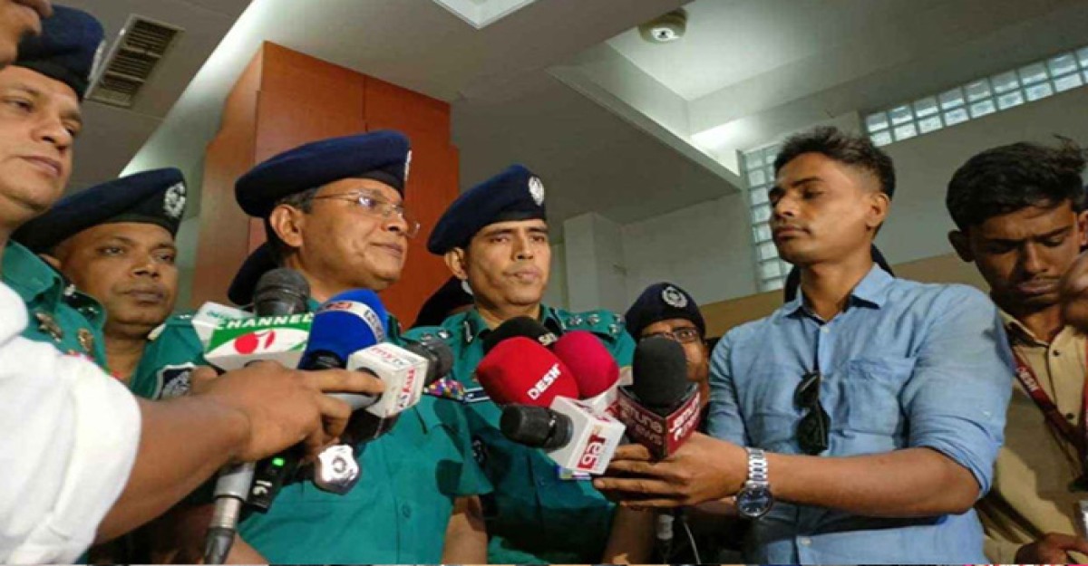 মোটরসাইকেলের গতিসীমা নিয়ে যা জানালেন ডিএমপি কমিশনার