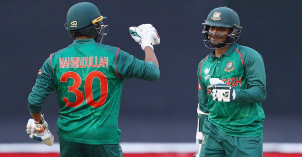 আক্ষেপ মাহমুদউল্লাহর, রেকর্ড সাকিবের