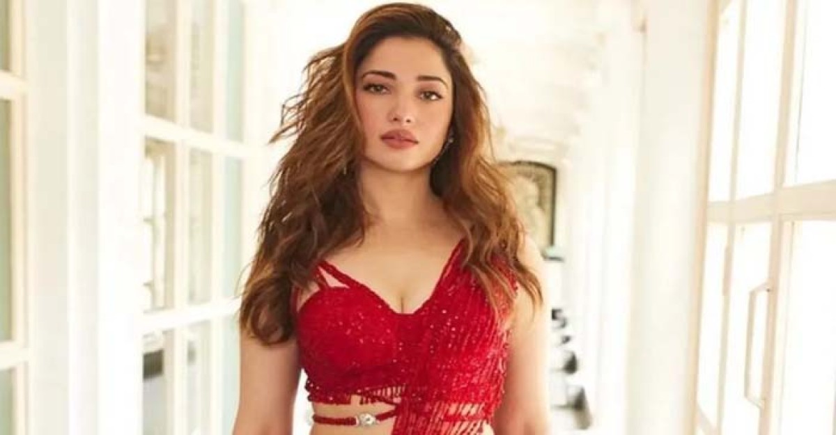 ঘনিষ্ঠ দৃশ্যে অভিনয় নিয়ে তামান্নার অভিমত