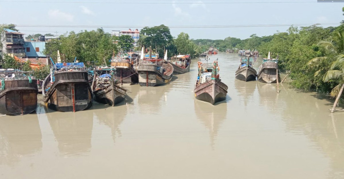 মধ্যরাত থেকে সাগরে ৬৫ দিন মাছ ধরা বন্ধ