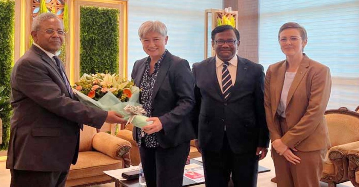 ঢাকায় অস্ট্রেলিয়ার পররাষ্ট্রমন্ত্রী পেনি ওং
