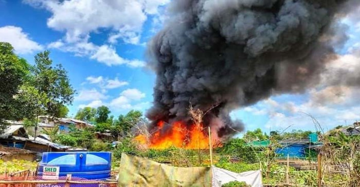 উখিয়ার রোহিঙ্গা ক্যাম্পে আগুন