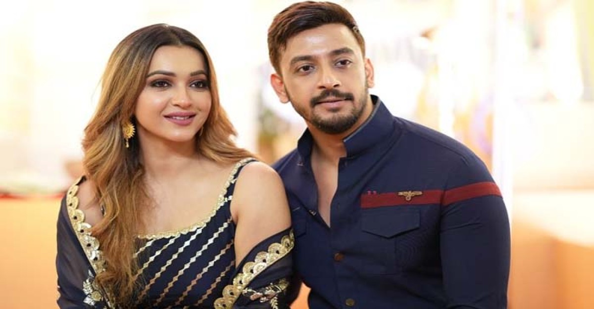 এখন নয়, শীতকালে বিয়ে করবো: বনি সেনগুপ্ত