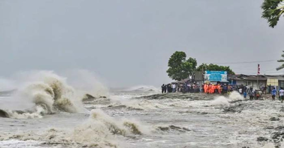 রেমালের ভয়াবহ তাণ্ডবে সারাদেশে নিহত বেড়ে ১০