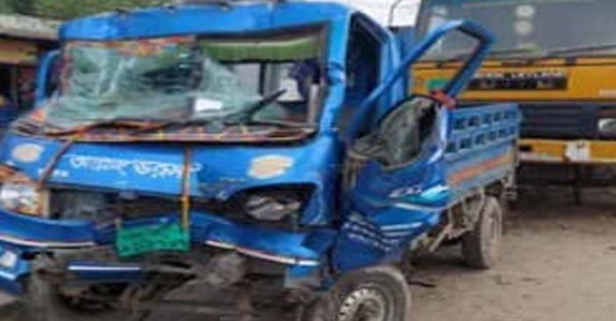 শ্রীপুরে ট্রাক-পিকআপ ভ্যানের ধাক্কায় নিহত ২