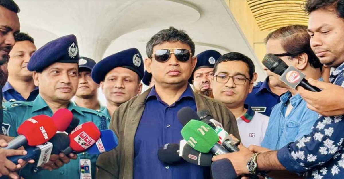 নেপাল থেকে ফিরে যা জানালেন ডিবি প্রধান
