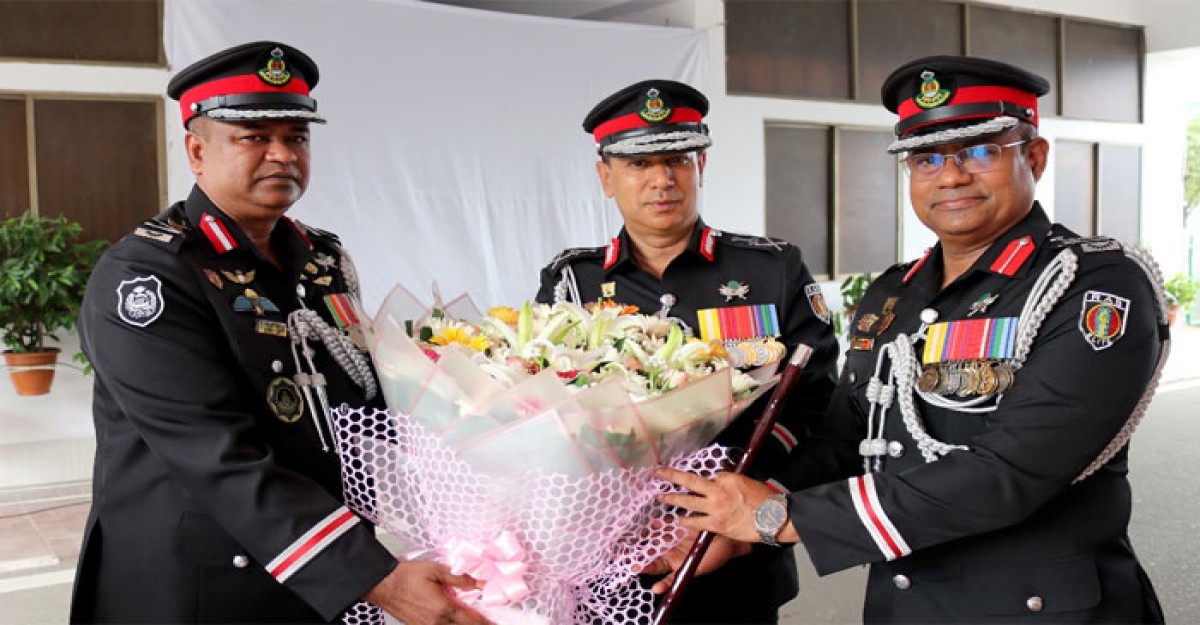 র্যাবের ডিজি হিসেবে দায়িত্ব নিলেন হারুন অর রশিদ