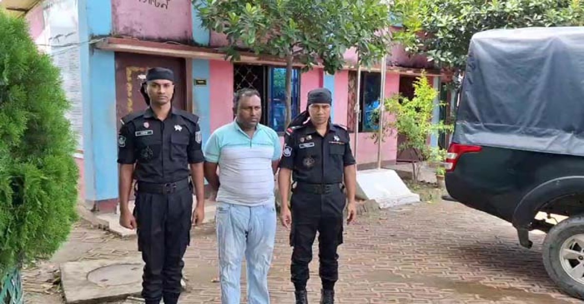 কক্সবাজারে নারী পর্যটক ধর্ষণ মামলার আসামি গ্রেফতার