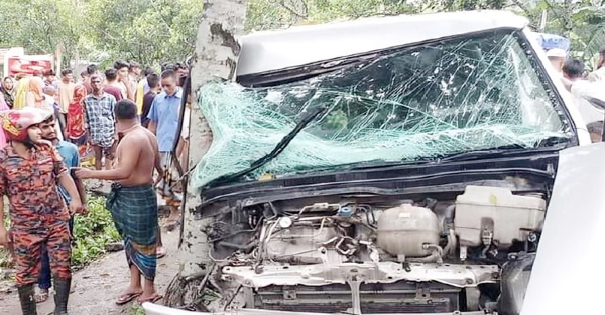 হজ শেষে বাড়ি ফেরার পথে ৪ হাজি আহত