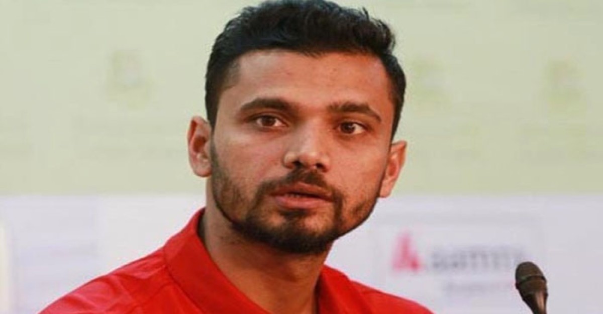 বাংলাদেশের একাদশ নিয়ে কড়া সমালোচনায় মাশরাফি