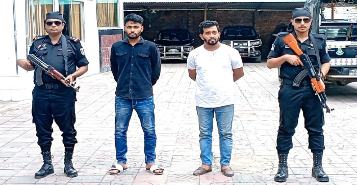 কারাগারে পরিচয়, সিন্ডিকেটে অস্ত্র চোরাচালান করে চক্রটি