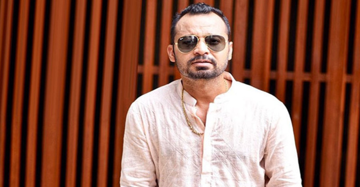 অভিনেতা জীবনের ফেসবুক পেজ উধাও