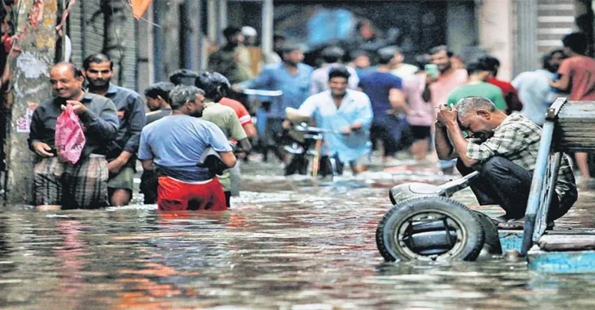 ৮৮ বছরে সর্বোচ্চ বৃষ্টিপাতে দুর্ভোগ দিল্লিতে, মৃত বেড়ে ১১