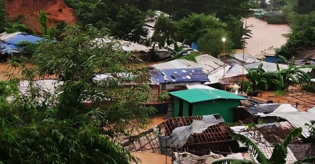 রোহিঙ্গা ক্যাম্পে পাহাড়ধসে নিহত ২