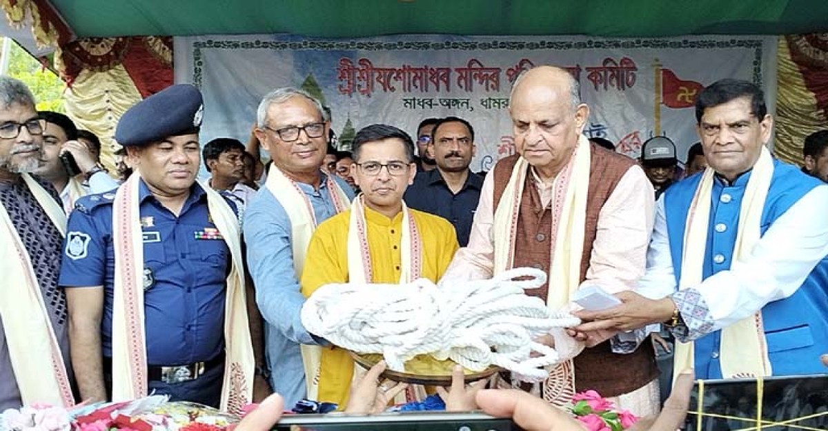 বিশ্বের দ্বিতীয় বৃহত্তম রথযাত্রা উদ্বোধন করলেন স্বাস্থ্যমন্ত্রী