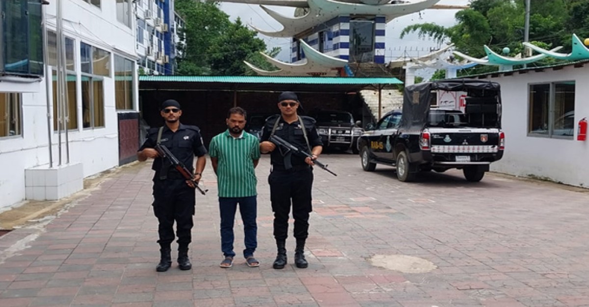 ‘প্রেমিকার আপত্তিকর ছবি ও ভিডিও’ না দেয়ায় ভাড়াটে সন্ত্রাসী দিয়ে বন্ধুকে হত্যা করে আরেক বন্ধু