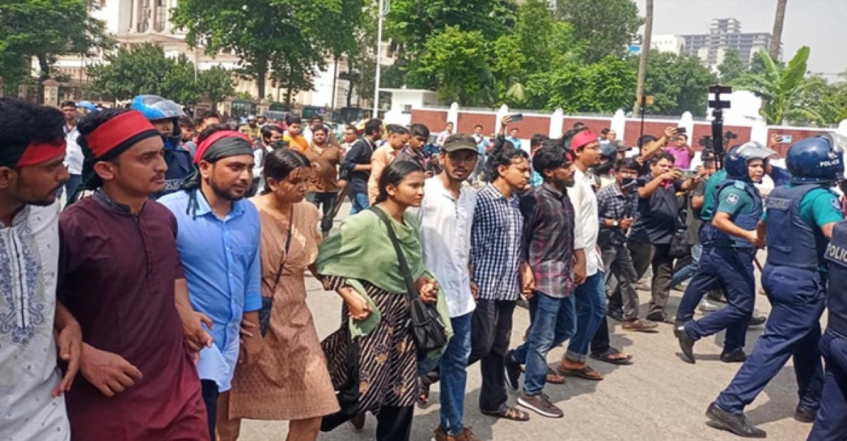 রাষ্ট্রপতির কাছে স্মারকলিপি জমা দিলেন কোটা আন্দোলনকারীরা