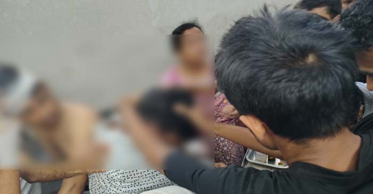জাবিতে আন্দোলনকারীদের সাথে ছাত্রলীগের দফায় দফায় সংঘর্ষ, আহত অর্ধশত