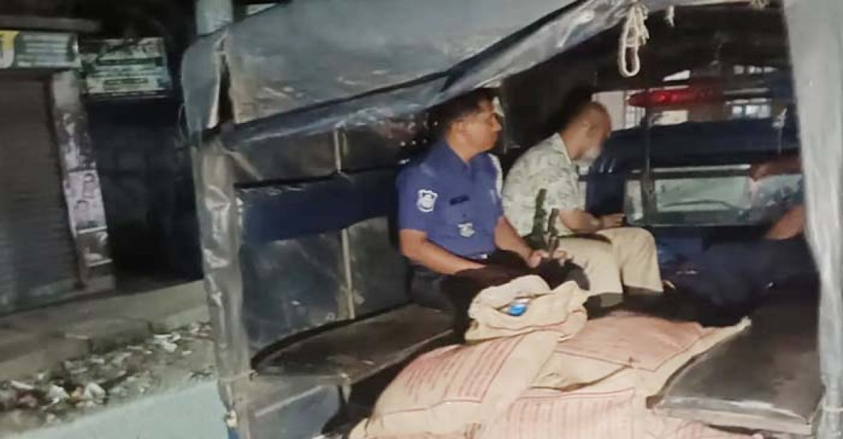কালীগঞ্জে মহিলা আওয়ামী লীগ নেত্রীর স্বামী আটক