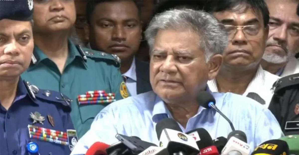 ১৫ আগস্টের মধ্যে কাজে না ফিরলে পুলিশ সদস্যদের পলাতক ঘোষণা: স্বরাষ্ট্র উপদেষ্টা