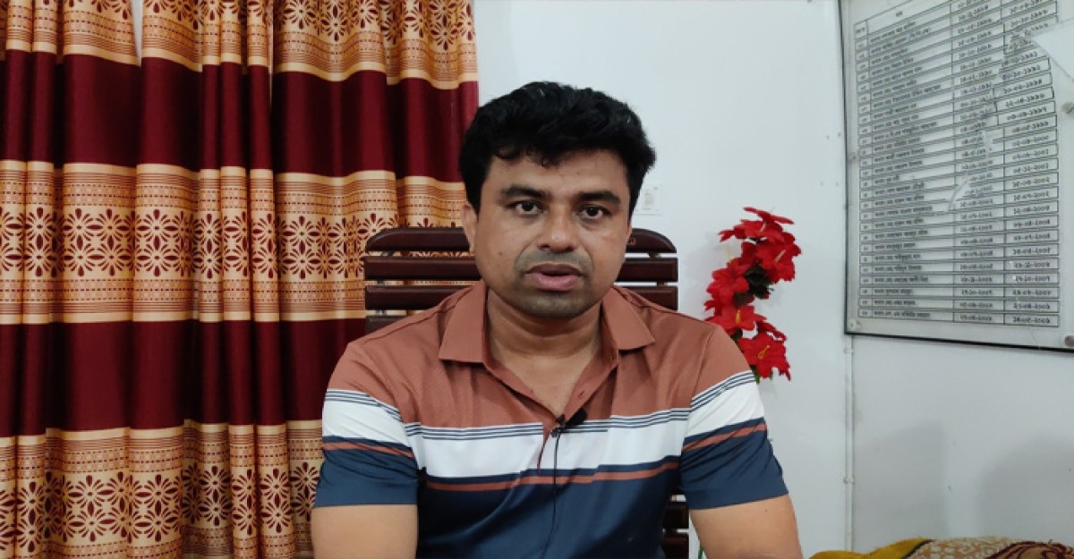সদরপুর থানার লুটকৃত অস্ত্র-গোলাবারুদসহ মালামাল ফেরত দেওয়ার আহ্বান ওসির