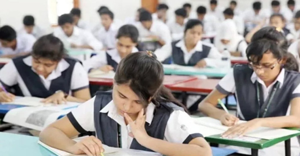 আরও ২ সপ্তাহ পেছাল এইচএসসি ও সমমানের পরীক্ষা