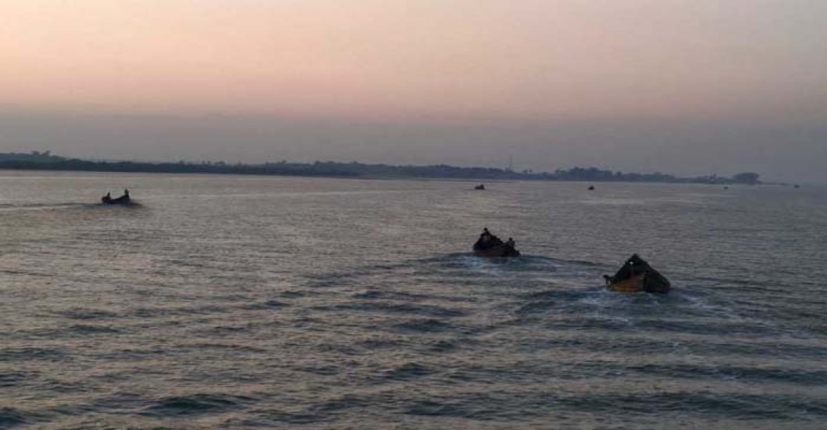 নাফনদী থেকে অজ্ঞাত ২ জনের মরদেহ উদ্ধার