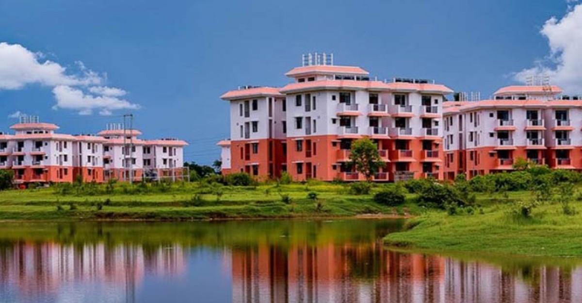 ভারতবিরোধী পোস্টে লাভ রিয়েক্ট, ফেরত পাঠানো হলো বাংলাদেশি ছাত্রীকে