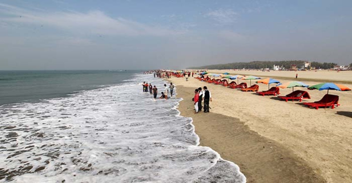 সাগরে গোসলে নেমে পর্যটক নিখোঁজ, উদ্ধার ৪