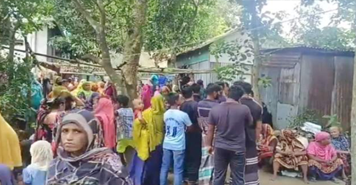 কুমিল্লায় একই পরিবারের ৩ জনকে ওড়না পেঁচিয়ে হত্যা
