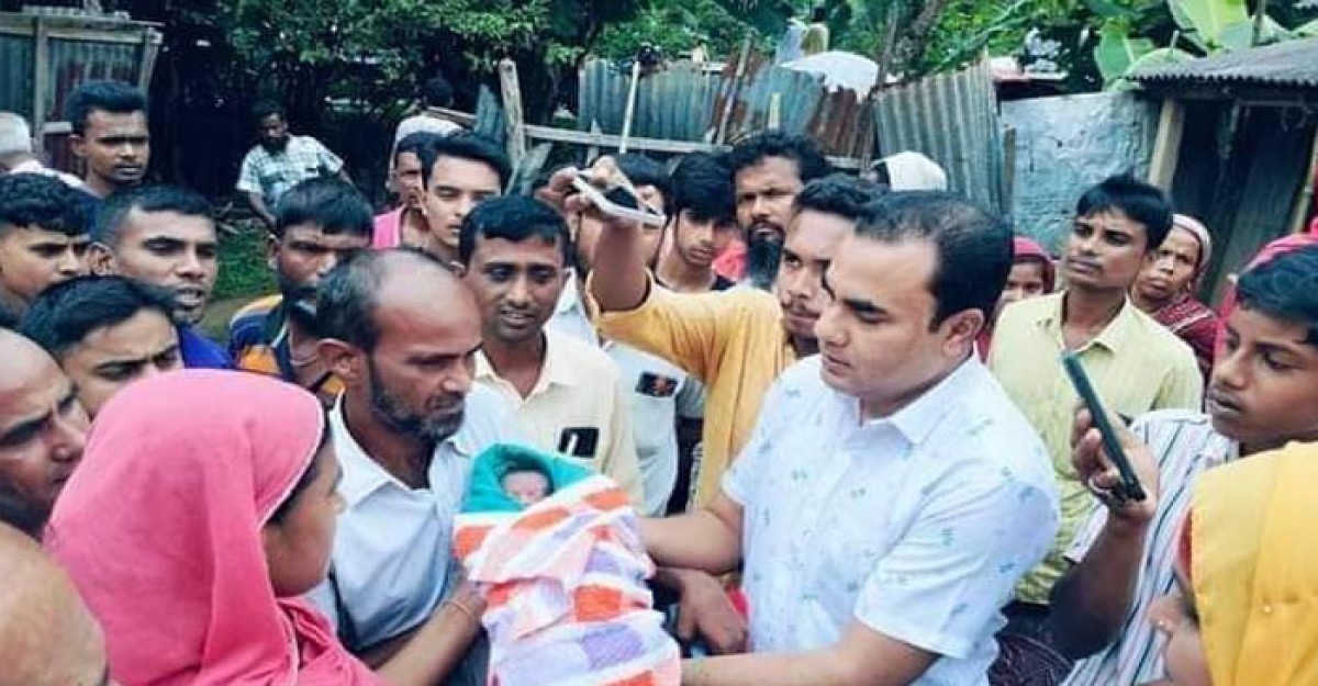 ফুলবাড়িয়ায় প্লাস্টিকের ব্যাগ খুলতেই বেরিয়ে এলো নবজাতক