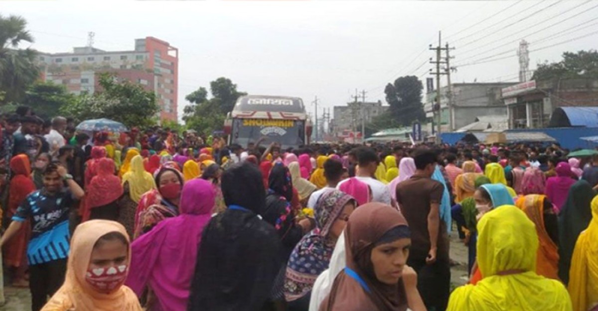পোশাক শ্রমিকদের ১৮ দফা দাবি মেনে নেওয়ার সিদ্ধান্ত