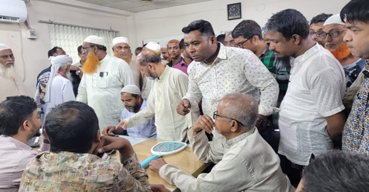 প্রি-পেইড মিটার বাতিল চেয়ে সাত দিনের আল্টিমেটাম সিদ্ধিরগঞ্জের বিক্ষুব্দ গ্রাহকদের