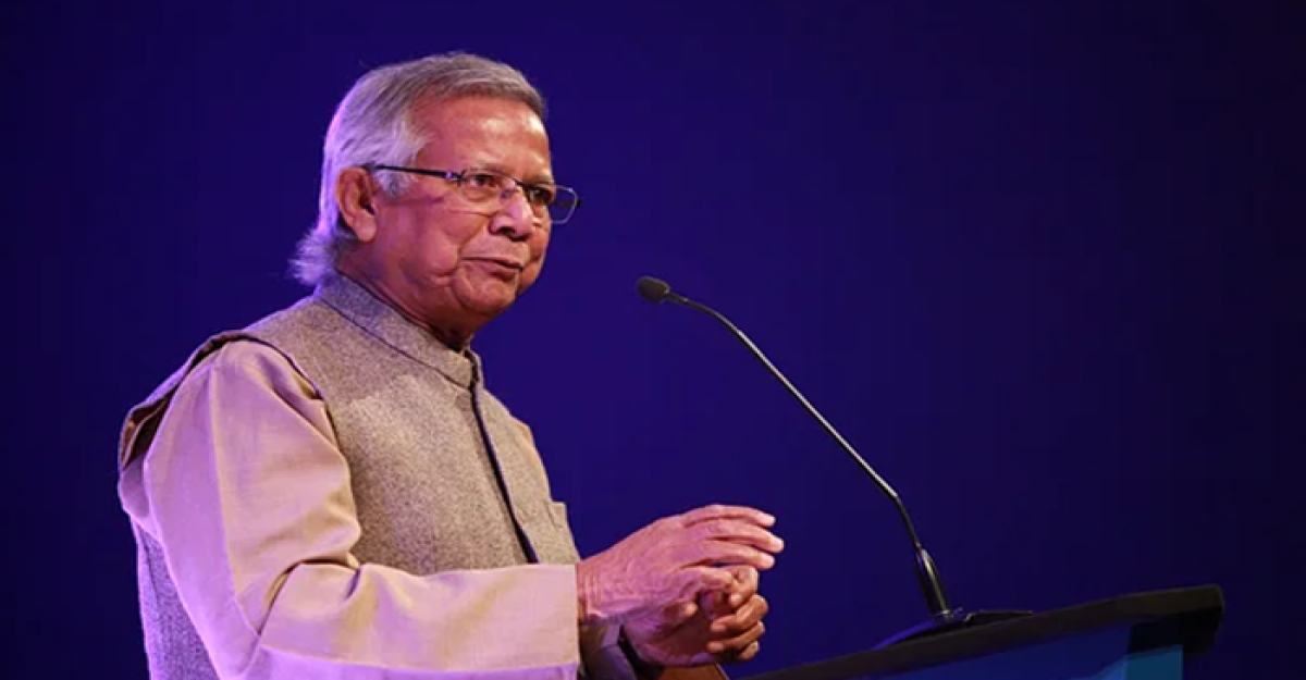 সমালোচনায় বিচলিত নয় সরকার, কণ্ঠরোধ করা হবে না: প্রধান উপদেষ্টা