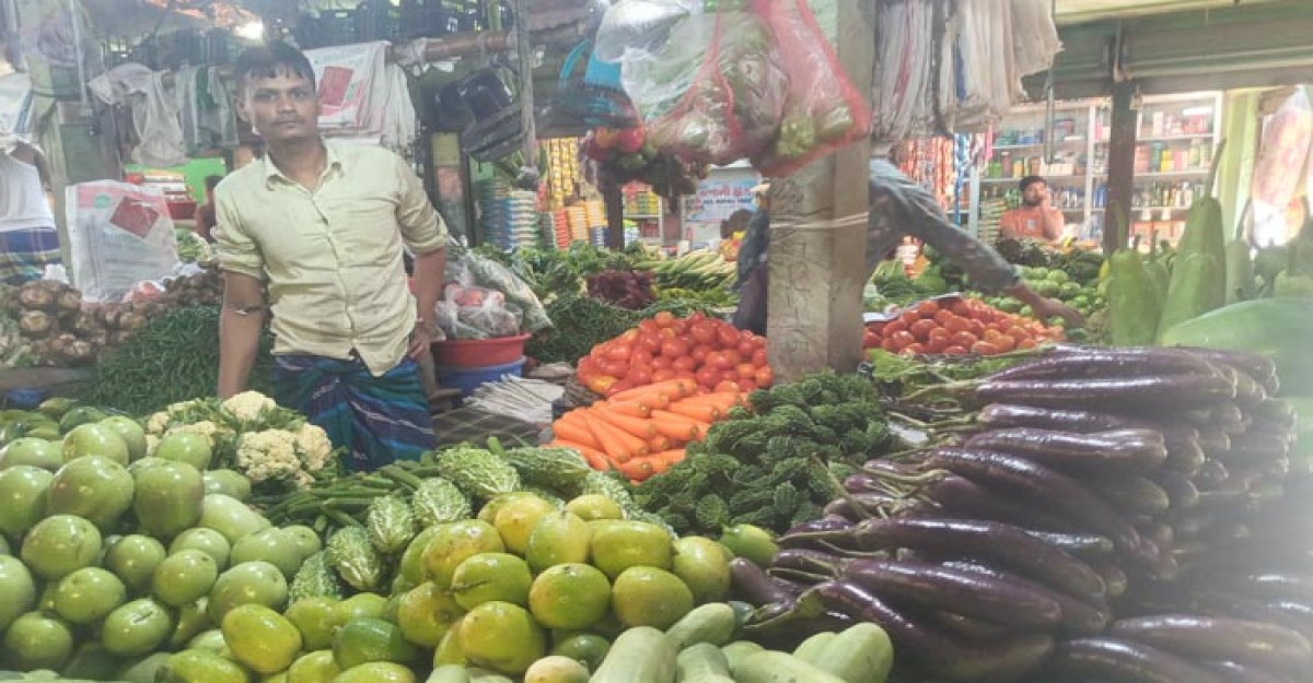 শ্রীপুরে সকল প্রকার সবজির দাম আকাশ ছোঁয়া, ক্রেতাদের নাভিশ্বাস
