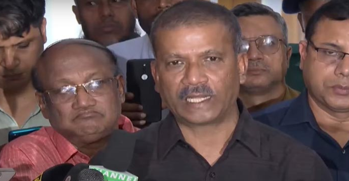 আ. লীগের রাজনৈতিক অধিকার থাকবে কি না তা জনগণই বিবেচনা করবে: আসিফ নজরুল