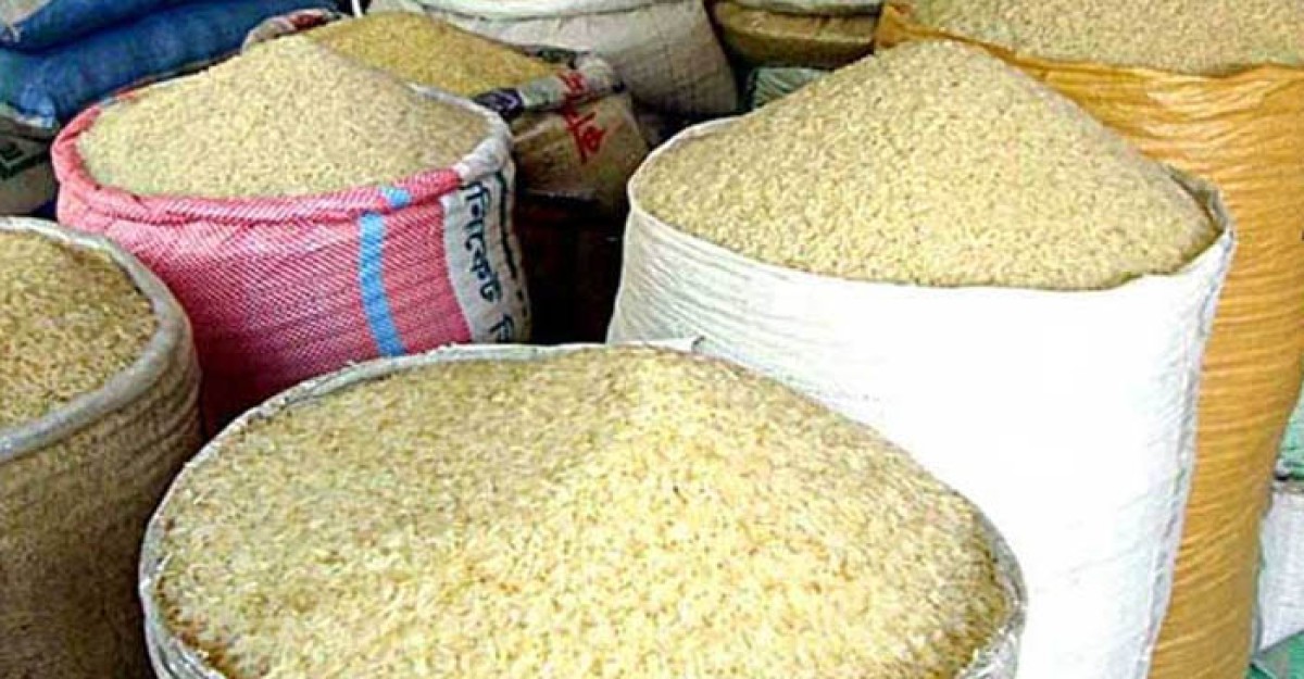 চালের আমদানি শুল্ক সম্পূর্ণ প্রত্যাহারের সুপারিশ