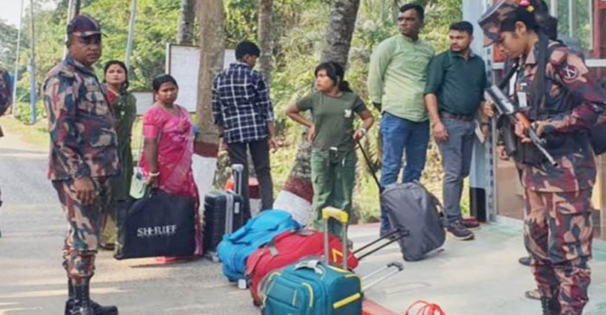 ‘জয় শ্রীরাম’ বলে আগরতলায় বাংলাদেশিদের ওপর হামলা