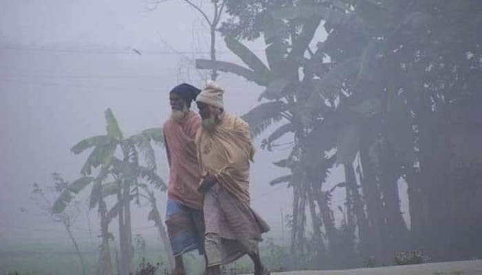 শীতের প্রকোপে জনজীবনে জবুথবু অবস্থা