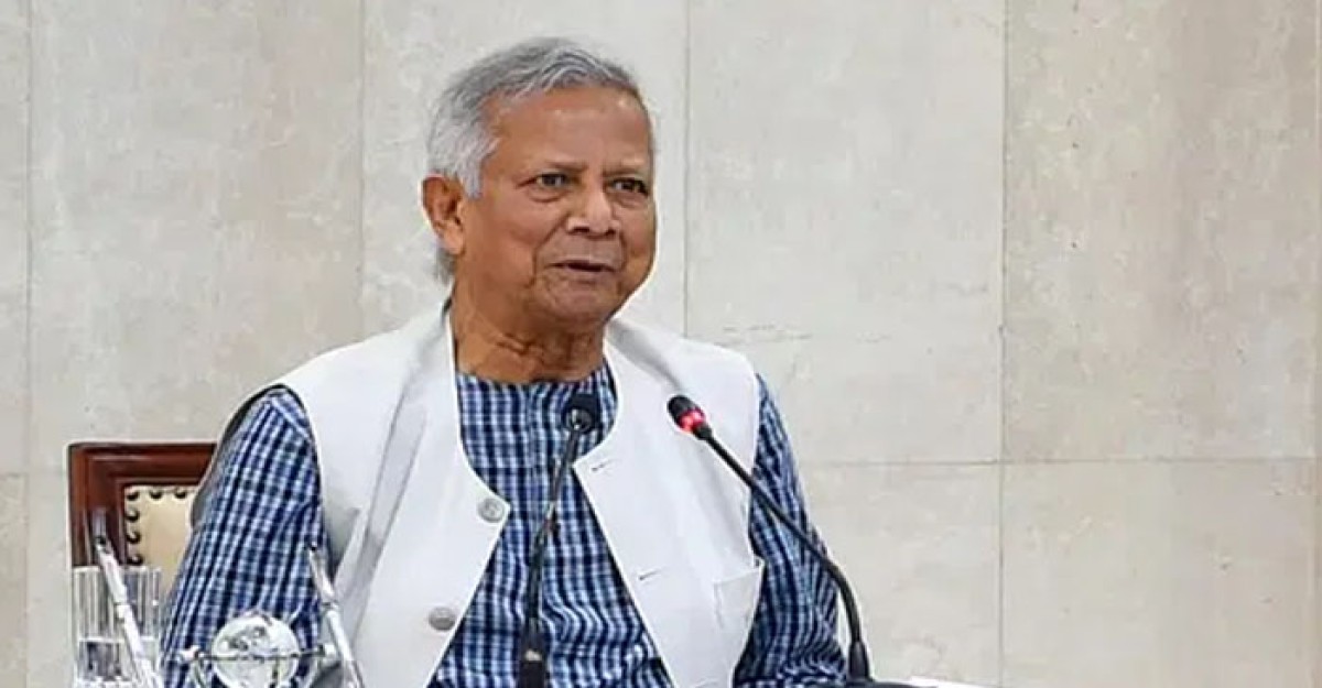 রমজানে দ্রব্যমূল্য স্বাভাবিক রাখতে কর্মকর্তাদের প্রধান উপদেষ্টার নির্দেশ