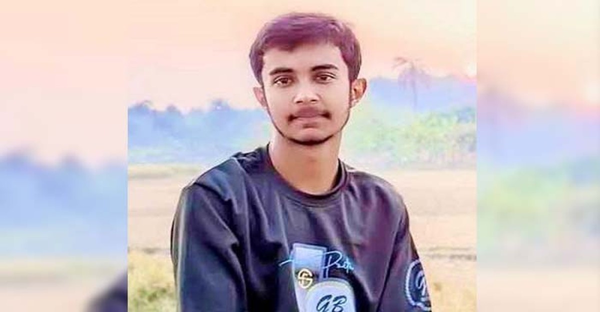 থার্টিফাস্ট নাইট পালনের সময় ছাদ থেকে পড়ে স্কুল ছাত্রের মৃত্যু