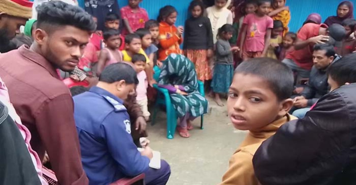 ৩ বিয়ে করা প্রেমিকের, ৬ষ্ট শ্রেণীর ছাত্রীকে বিয়ের প্রলোভন