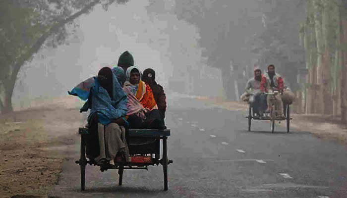 আবারও ধেঁয়ে আসছে হাড়কাঁপানো শীত